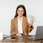 ده شغل پر درآمد برای دوزبانه‌ها