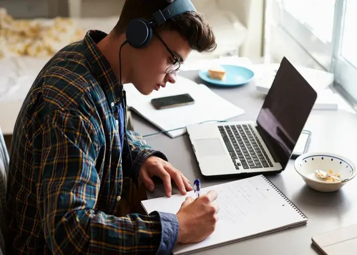 آموزش خصوصی آنلاین زبان آلمانی بزرگسالان 3 روش های موثر یادگیری خصوصی المانی به صورت آنلاین