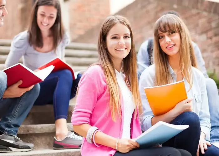 روش‌های مؤثر تدریس خصوصی اسپانیایی برای نوجوانان