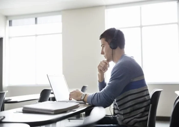 تجربه زبان آموزان در کلاس خصوصی زبان فرانسه بزرگسالان