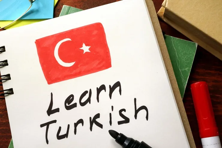 قید در زبان ترکی استانبولی