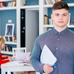 آموزش گرامر On و In در زبــان انگلیسی با ذکر مثال و تمرین