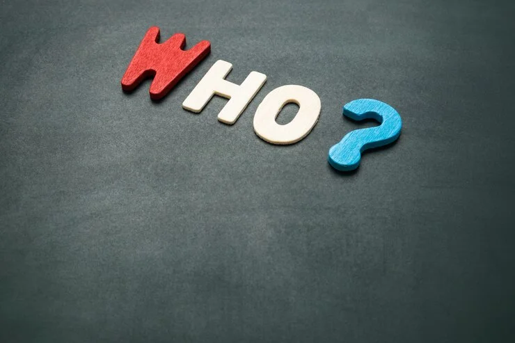 آموزش گرامر Who Whom Whose با ذکر مثال