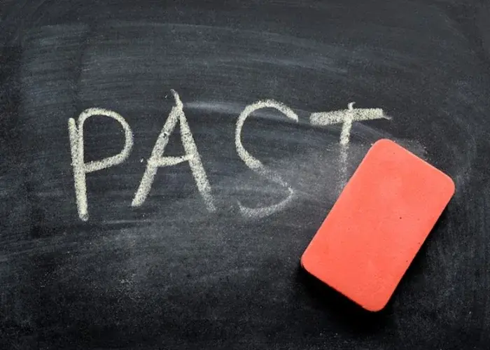 انواع زمان در انگلیسی به همراه کاربرد و ساختار 4 انواع زمان در انگلیسی زمان گذشته